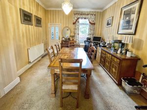 Dining room- click for photo gallery